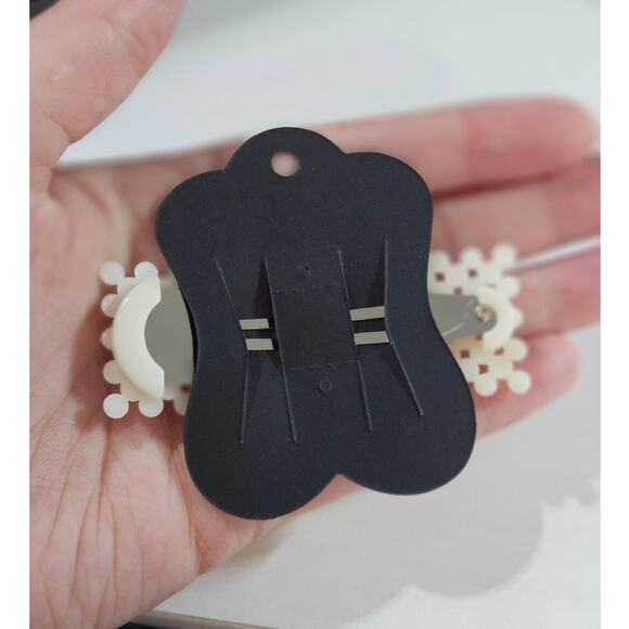 Contemporary Coquette White Faux Pearl Geometric Rectangle Hair Clip Barette - Picture 4 of 5